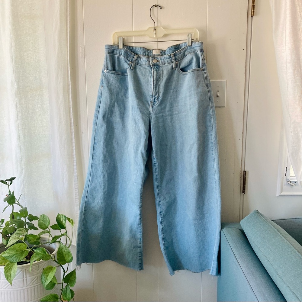 A new day | Wide leg jeans